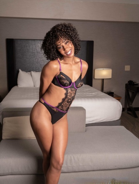 Misty Stone hot actress photos