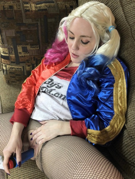 Harley Quinn pornstar free picture