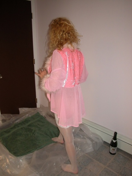 blonde curly hair big ass nice picture